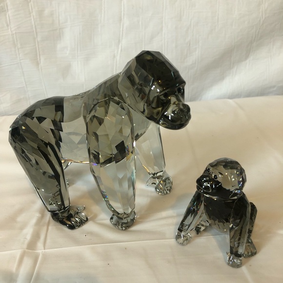 Swarovski Gorillas Endangered Wildlife series Parent & baby original box and COA - Picture 8 of 10